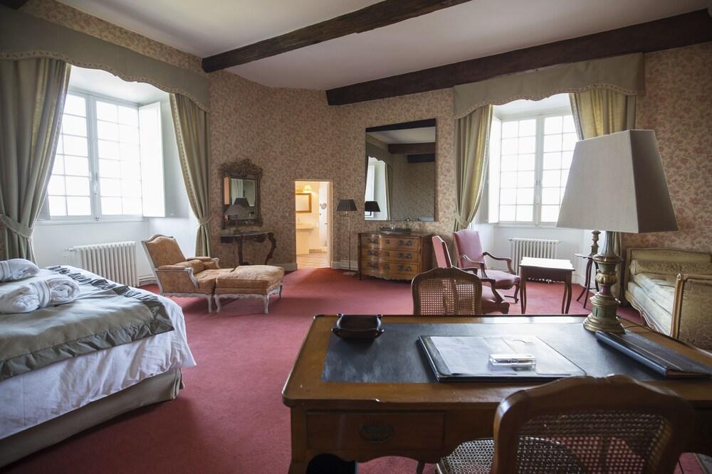 ชาโต เดอ เมอร์กู Hotel Mercues ภายนอก รูปภาพ