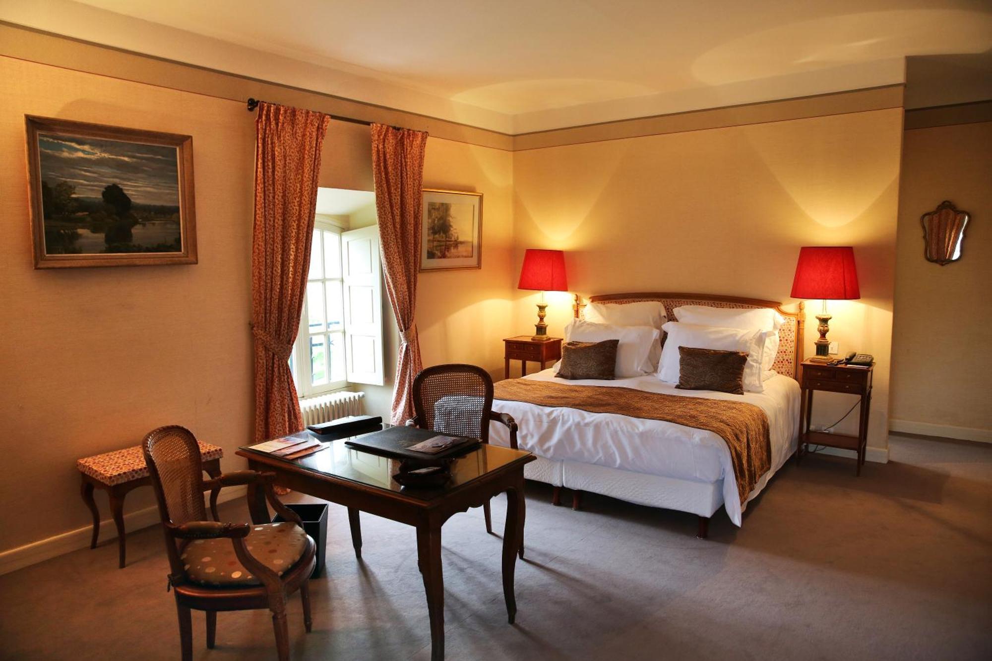ชาโต เดอ เมอร์กู Hotel Mercues ภายนอก รูปภาพ