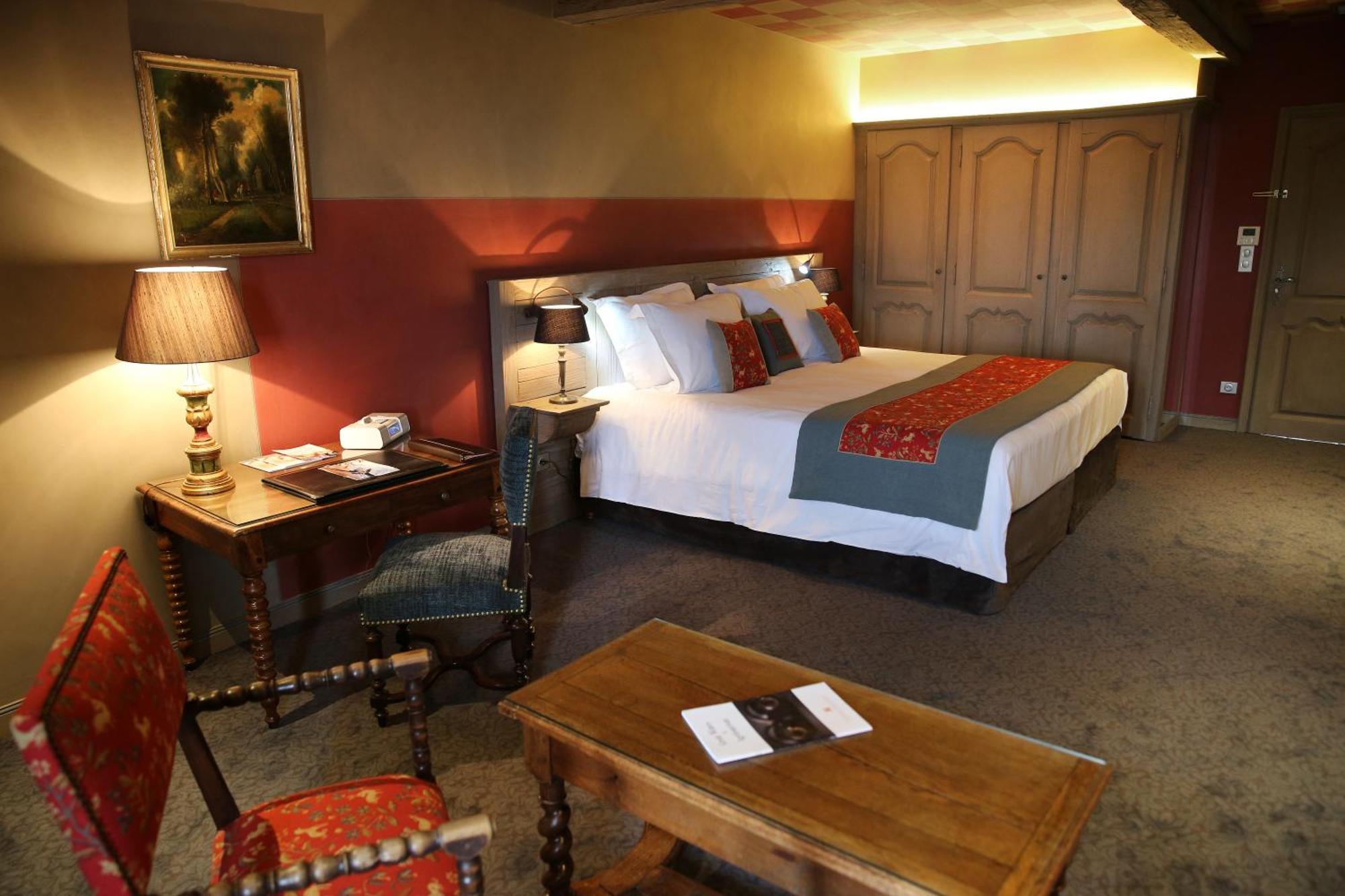 ชาโต เดอ เมอร์กู Hotel Mercues ภายนอก รูปภาพ