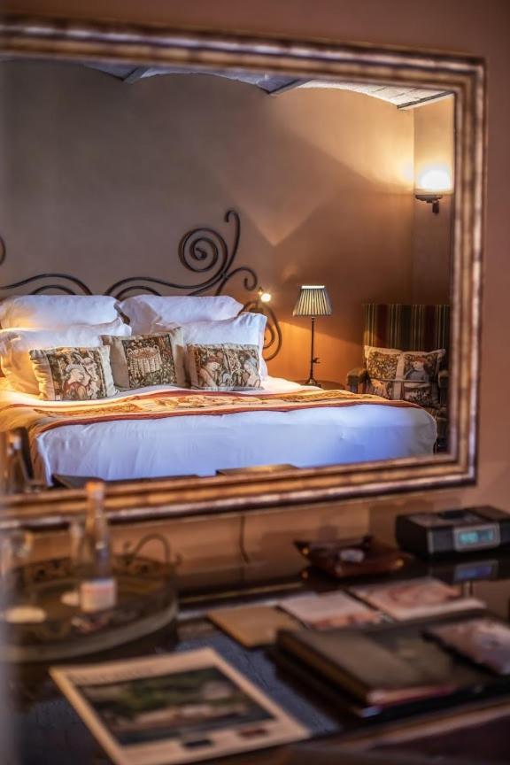 ชาโต เดอ เมอร์กู Hotel Mercues ภายนอก รูปภาพ