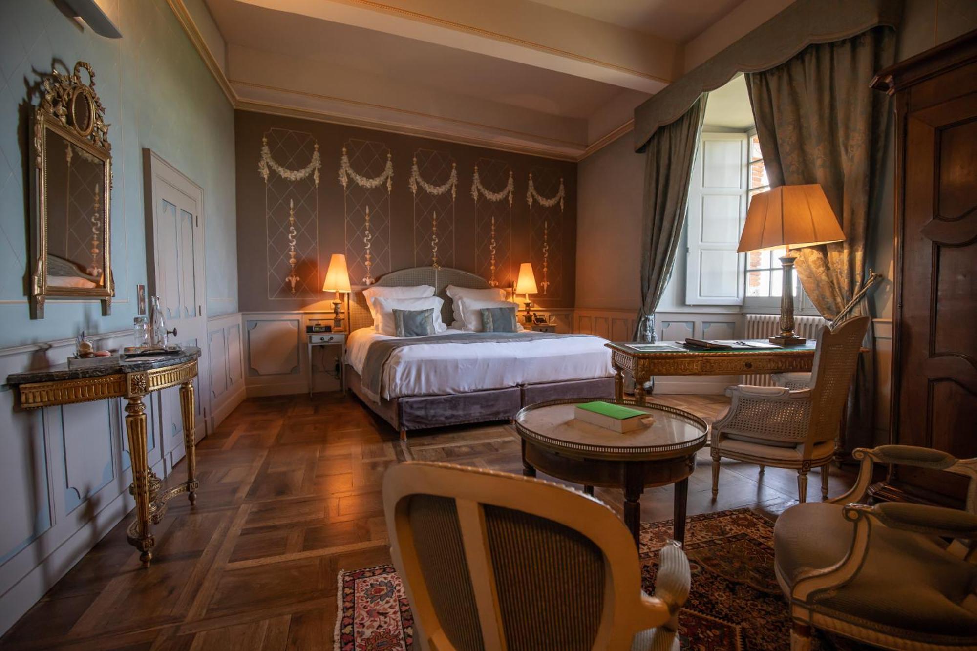 ชาโต เดอ เมอร์กู Hotel Mercues ภายนอก รูปภาพ